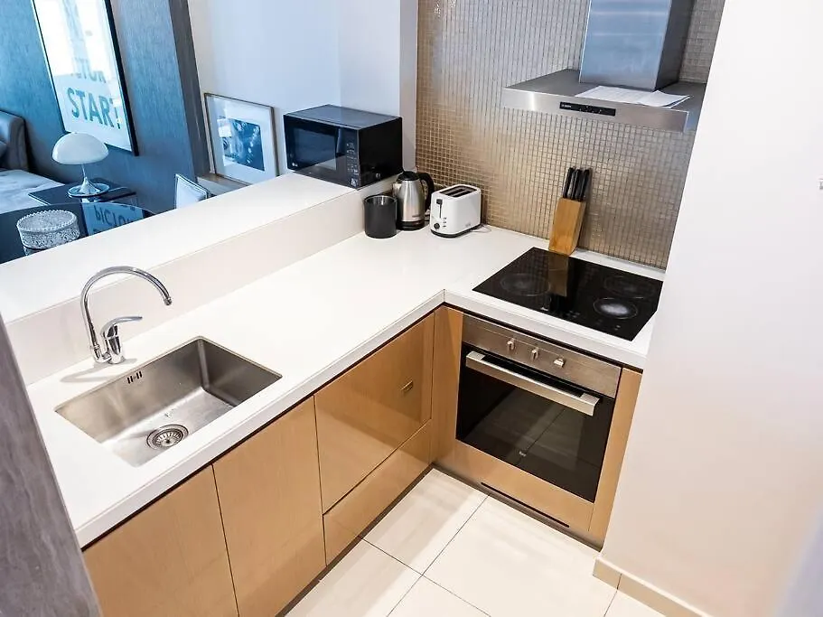 Stylish Apartment At Paramount Hotel Business Bay Dubai
