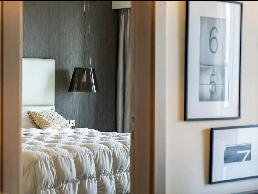 Stylish Apartment At Paramount Hotel Business Bay Dubai