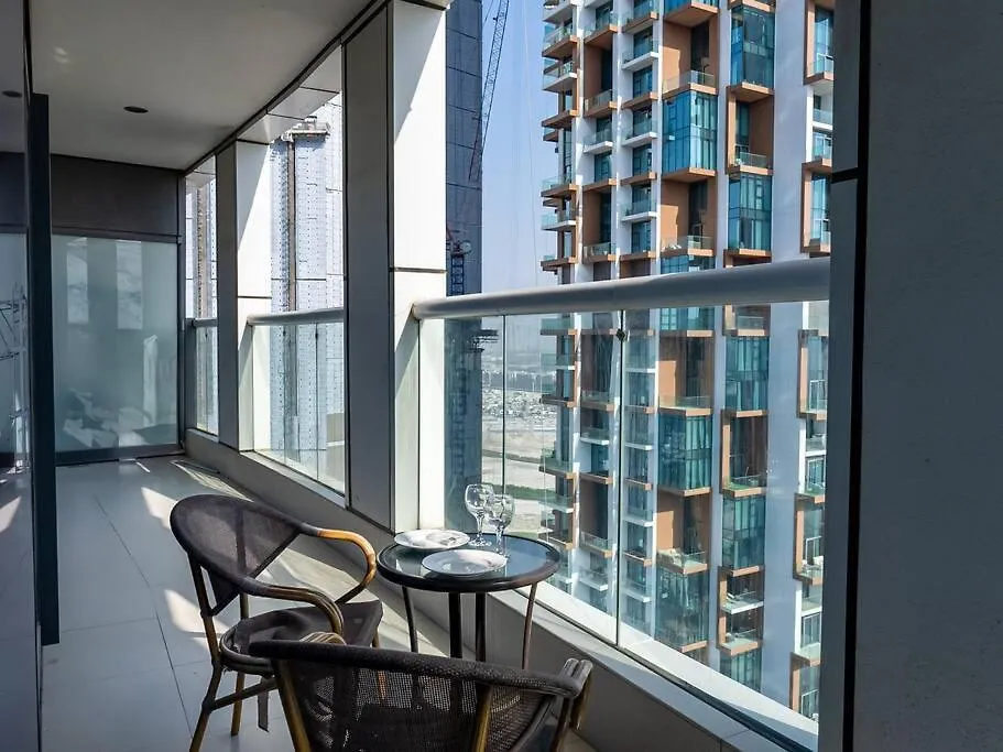 Stylish Apartment At Paramount Hotel Business Bay Dubai